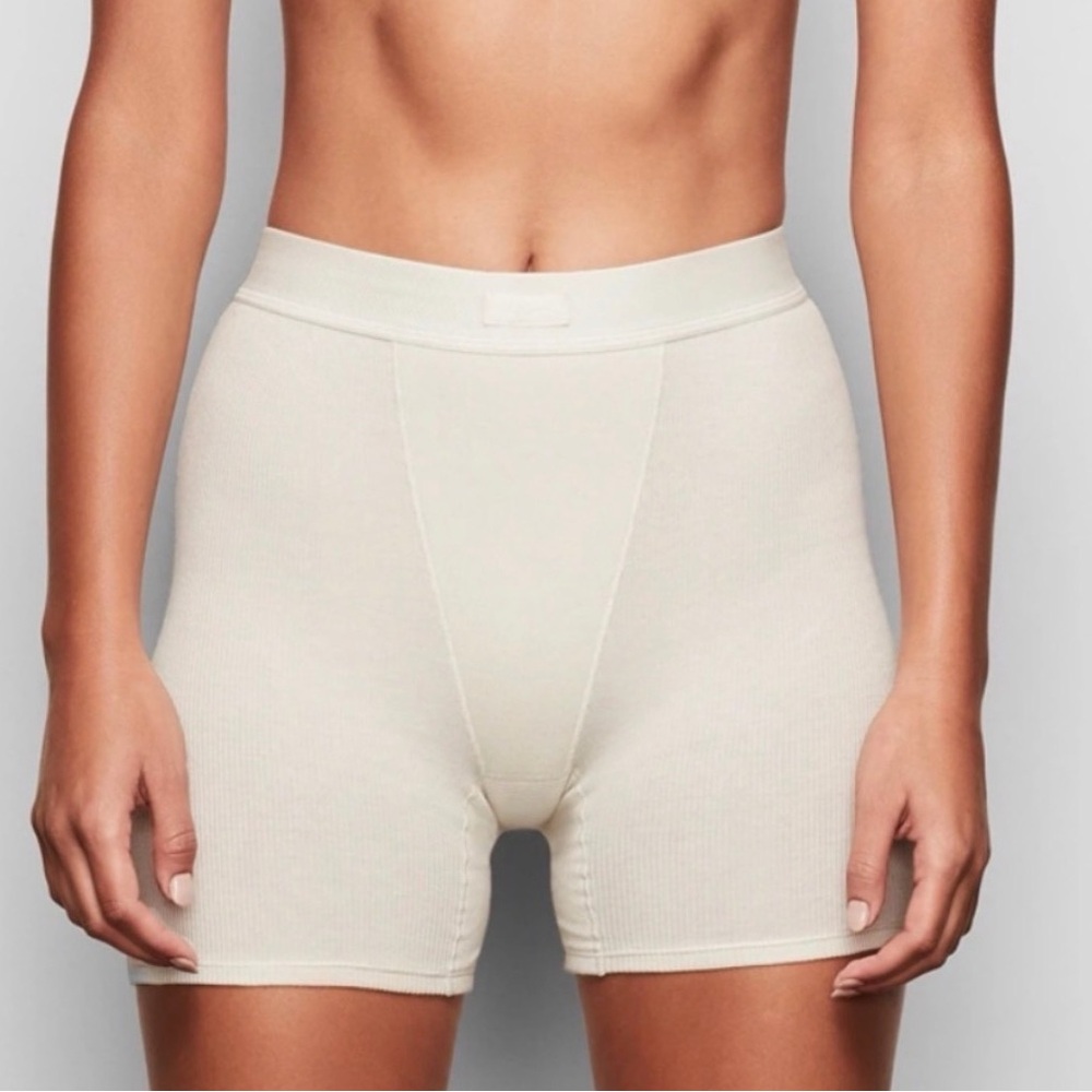 SKIMS cotton rib boxer- color Bone- size Large